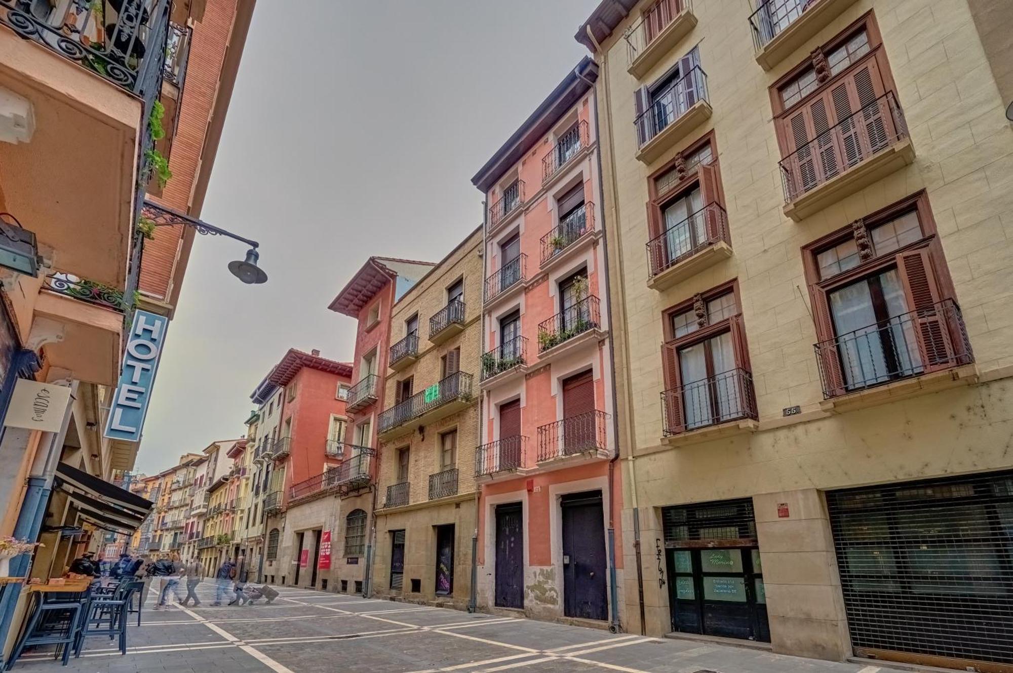Centro Historico Exterior, Calle Nueva Dos Balcones Pampeluna Zewnętrze zdjęcie
